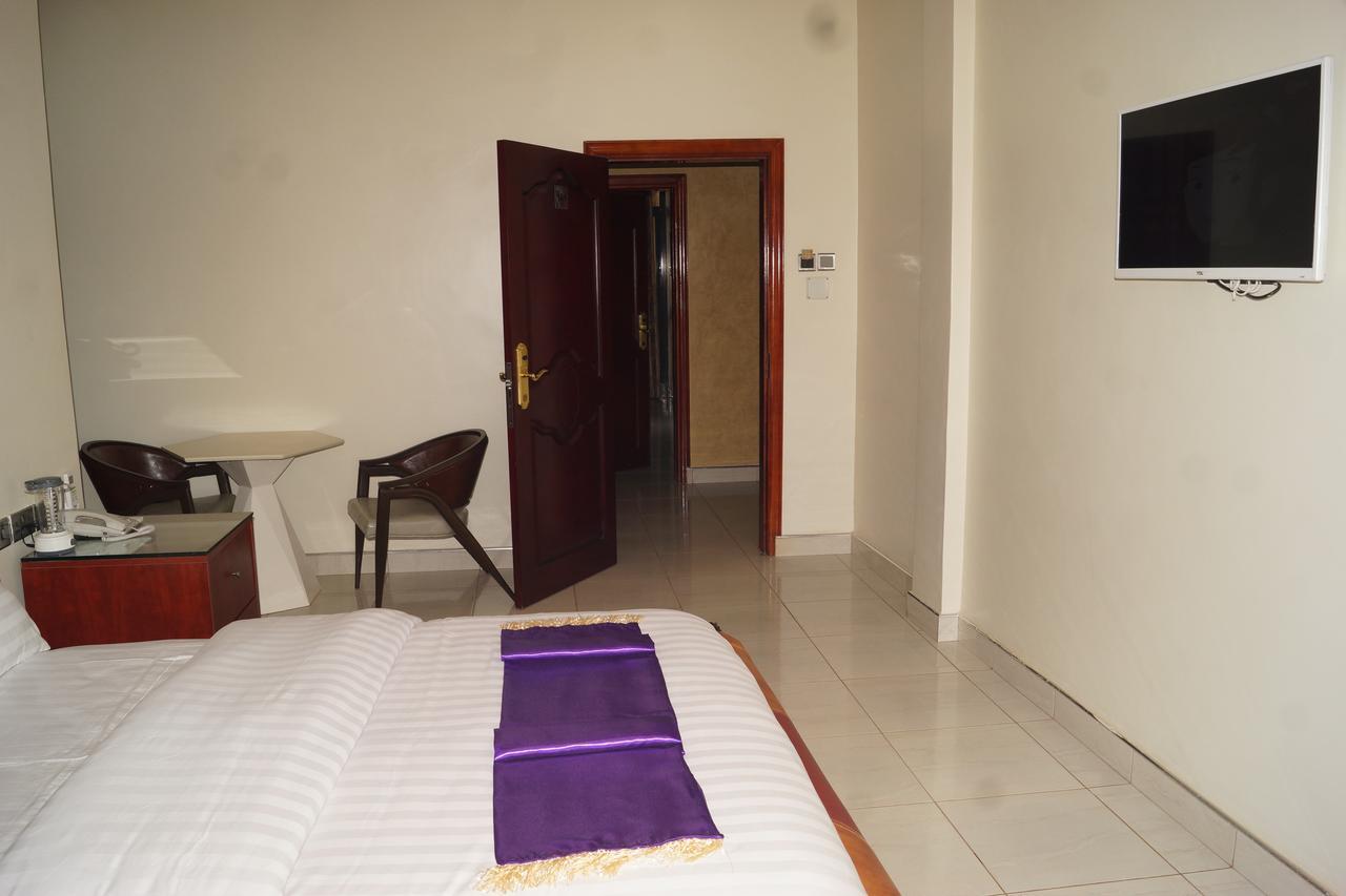 Hotel Ok 坎帕拉 外观 照片