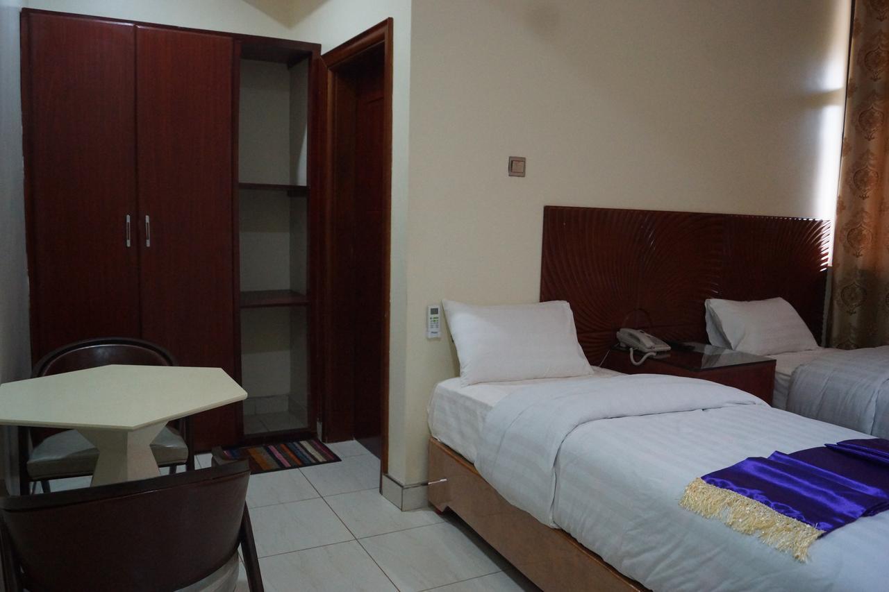 Hotel Ok 坎帕拉 外观 照片